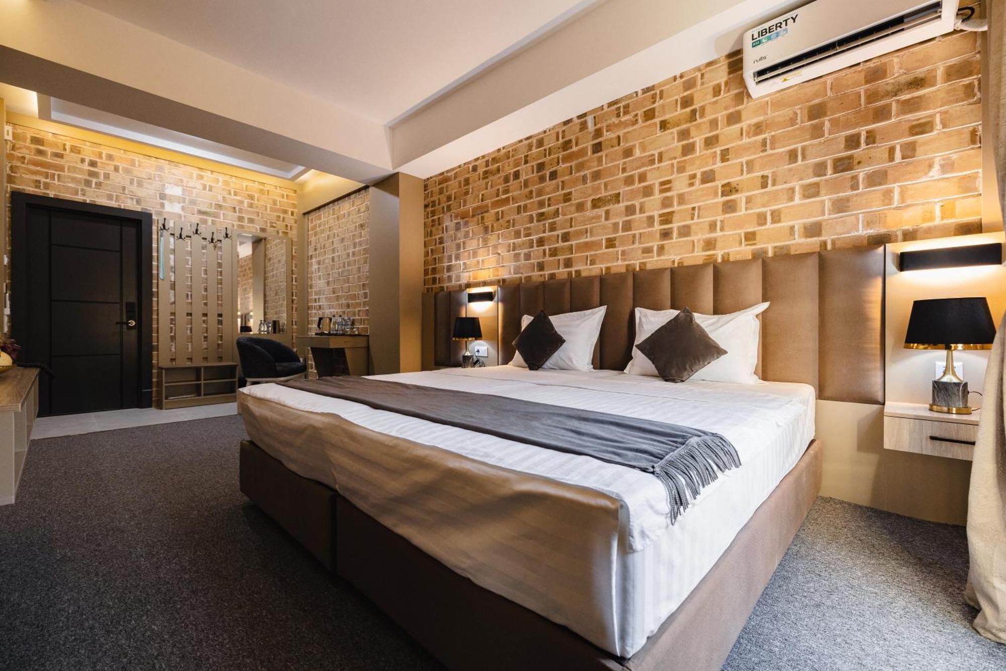 Art Air Hotel Taschkent Exterior foto